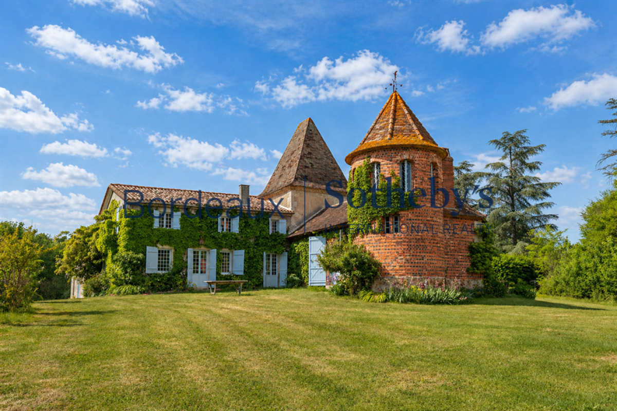Luxury House for sale in Bordeaux, 1 340 000 €, Photo 1