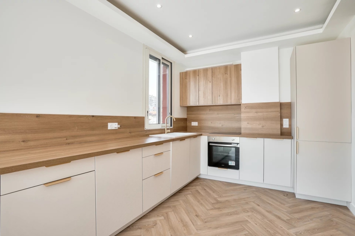 Appartement de luxe à vendre à Nice, 325 000 €, Photo 1
