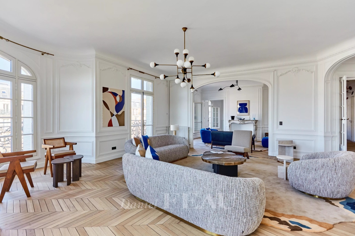 Appartement de luxe à louer à Paris 8ème, 19 000 €, Photo 2