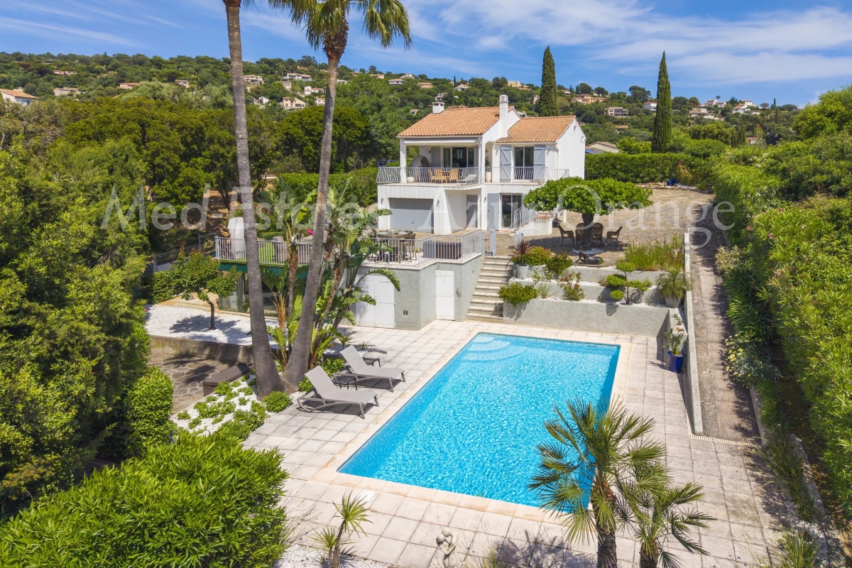 Luxury House for sale in La Croix-Valmer, 1 195 000 €, Photo 2