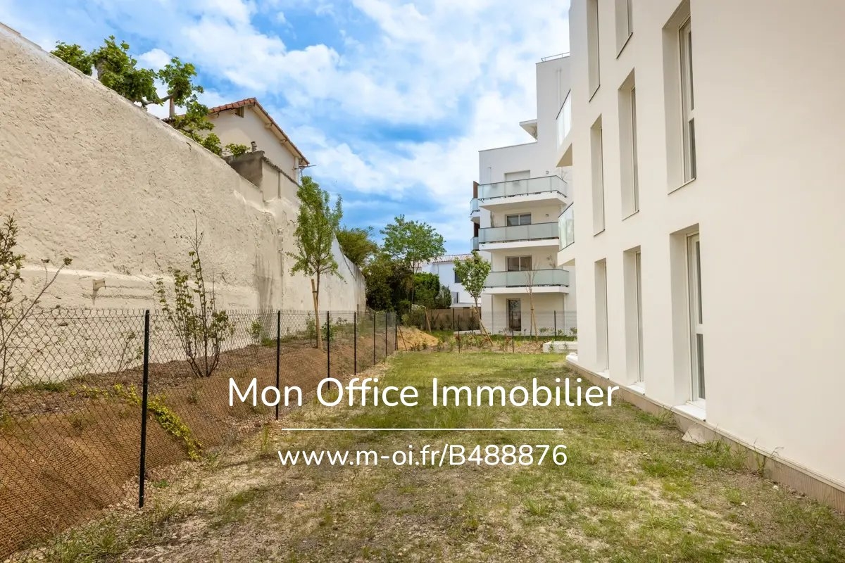 Luxury Apartment for sale in Marseille 8ème, 500 000 €, Photo 2