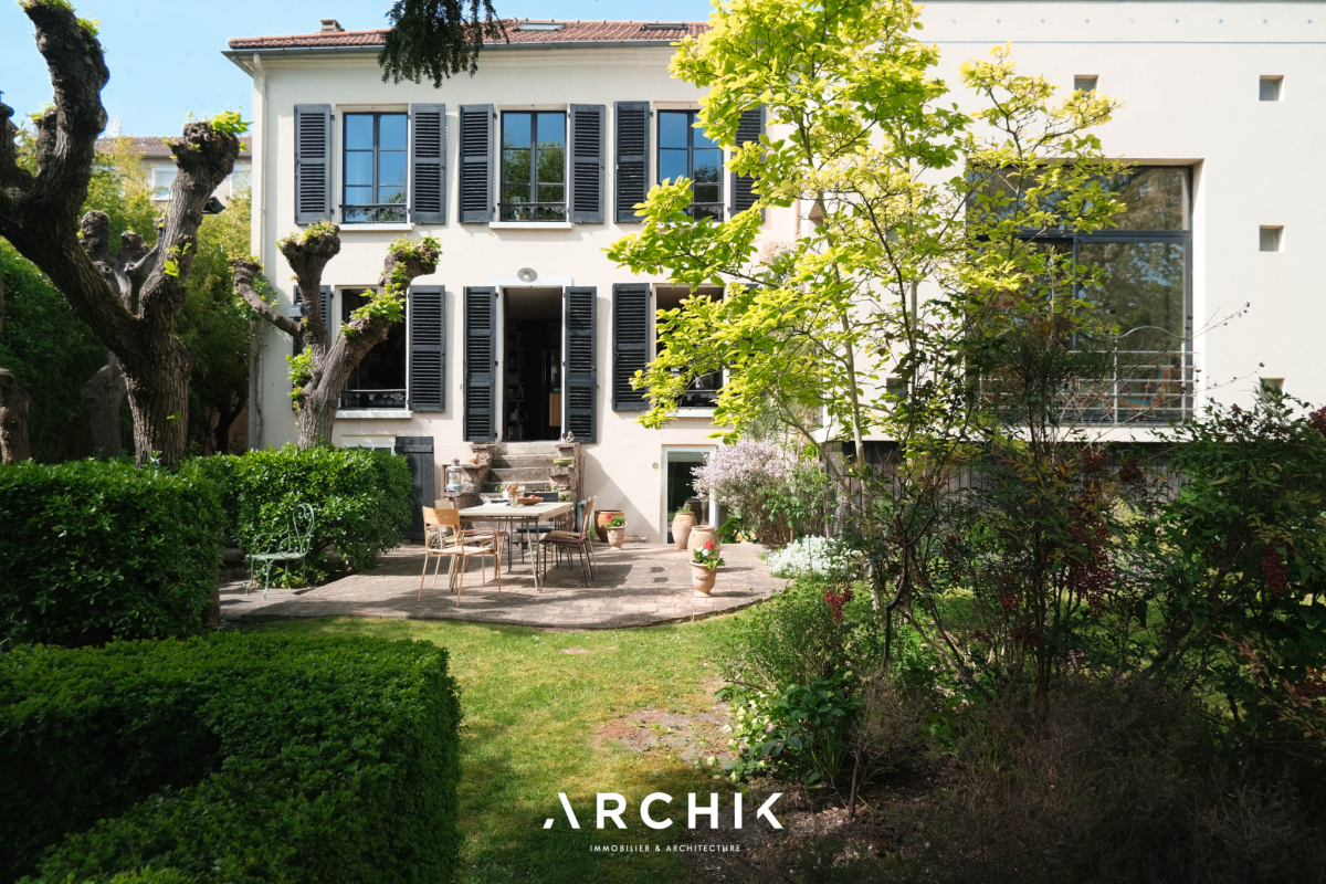 Maison de luxe à vendre à Argenteuil, 790 000 €, Photo 1