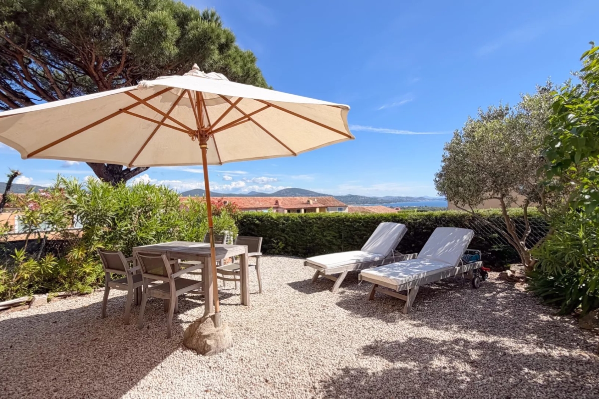 Luxury Apartment for sale in Cogolin, 485 000 €, Photo 1