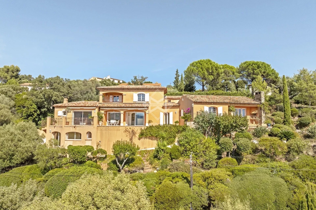 Luxury House for sale in La Croix-Valmer, 2 395 000 €, Photo 2