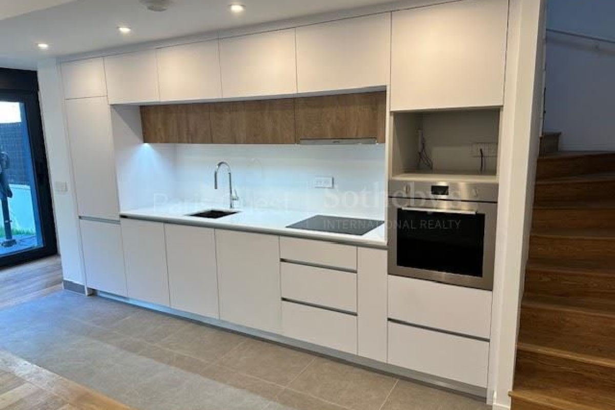 Maison de luxe à vendre à Sèvres, 570 000 €, Photo 4