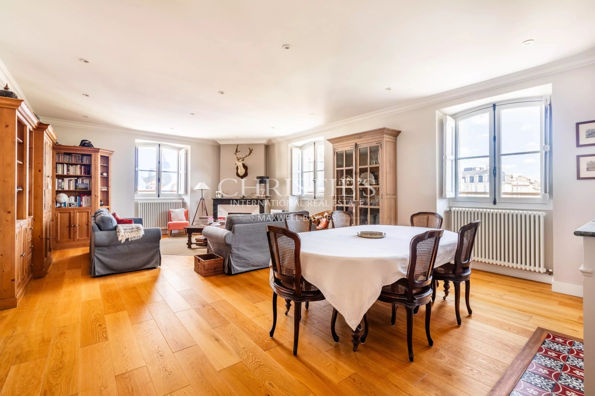 Luxury Apartment for sale in Bordeaux, 840 000 €, Photo 4