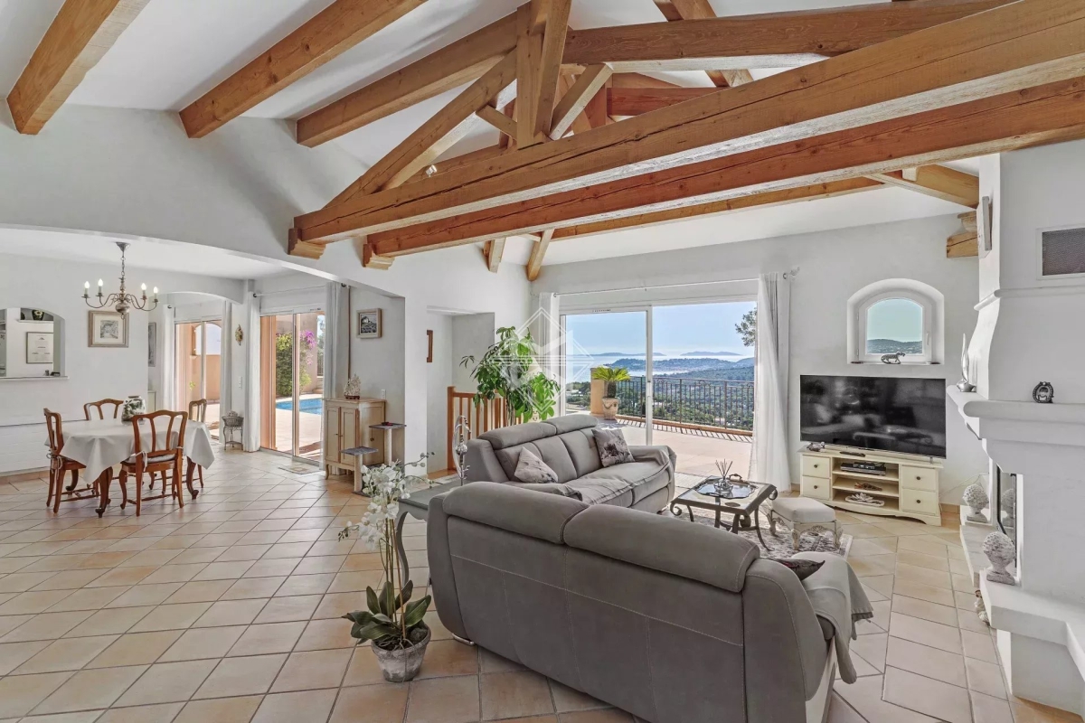 Luxury House for sale in La Croix-Valmer, 2 395 000 €, Photo 5