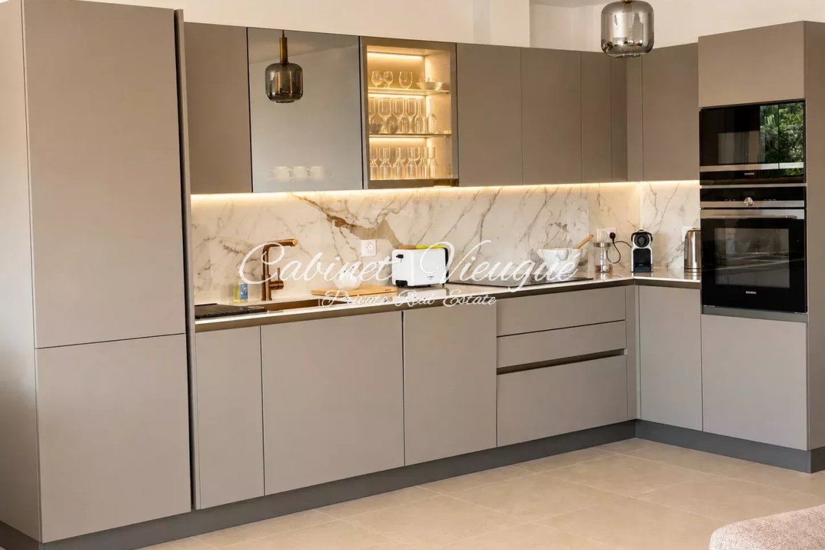 Luxury Apartment for sale in Grimaud, 1 080 000 €, Photo 5