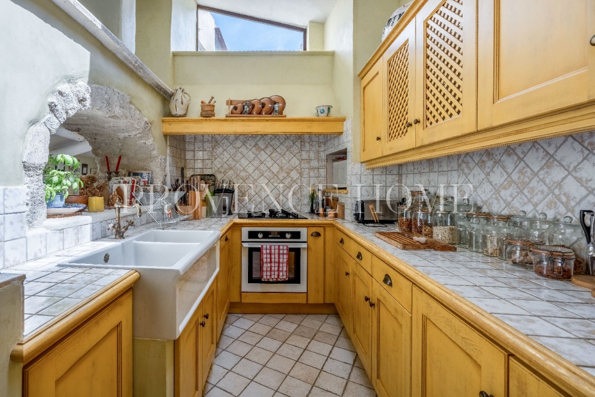 Luxury House for sale in Lacoste, 995 000 €, Photo 7