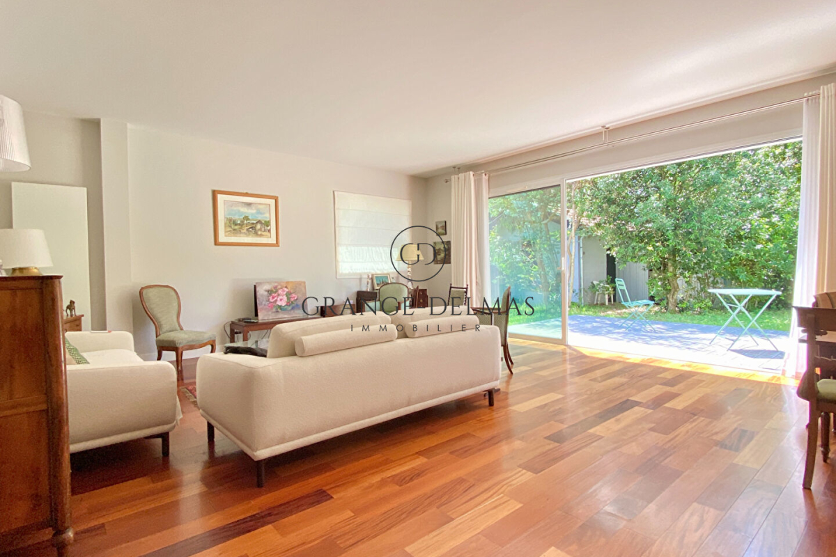 Maison de luxe à vendre à Bordeaux, 787 000 €, Photo 3