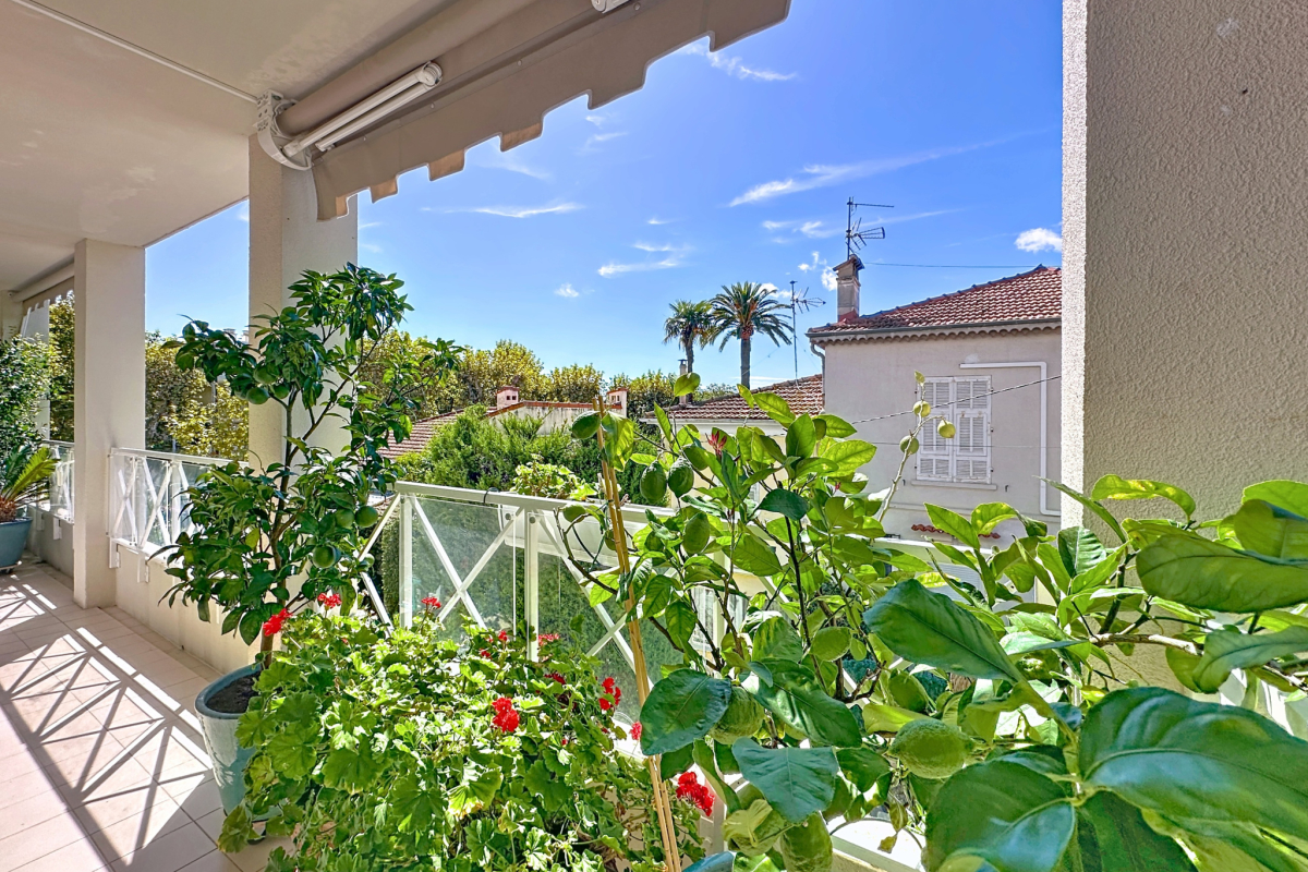 Luxury Apartment for sale in Cannes, 812 000 €, Photo 4
