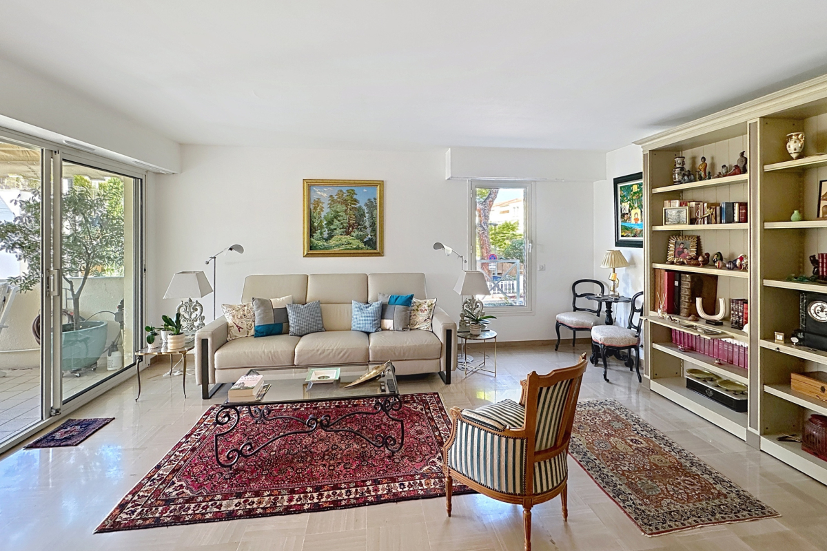 Luxury Apartment for sale in Cannes, 812 000 €, Photo 6
