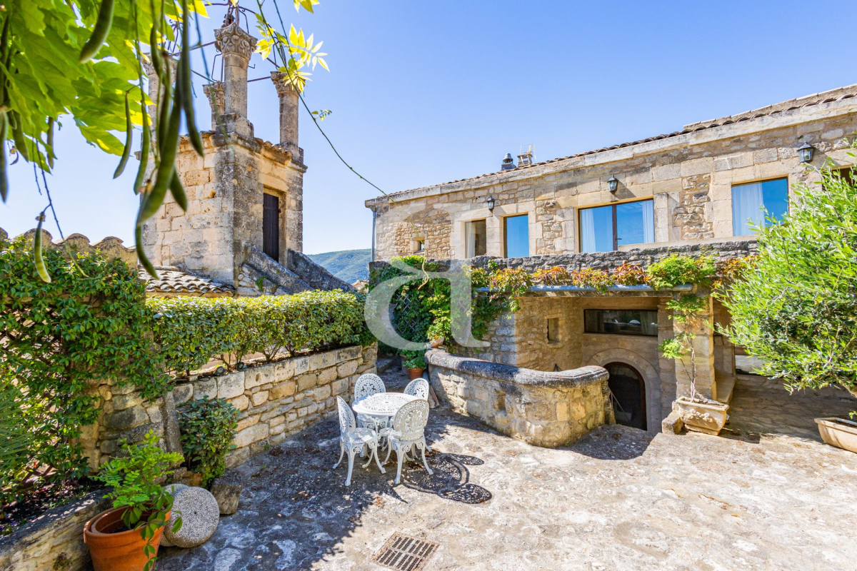 Maison de luxe à vendre à Ménerbes, 995 000 €, Photo 1