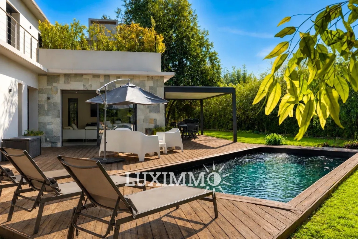 Luxury House for sale in Mougins, 1 890 000 €, Photo 2