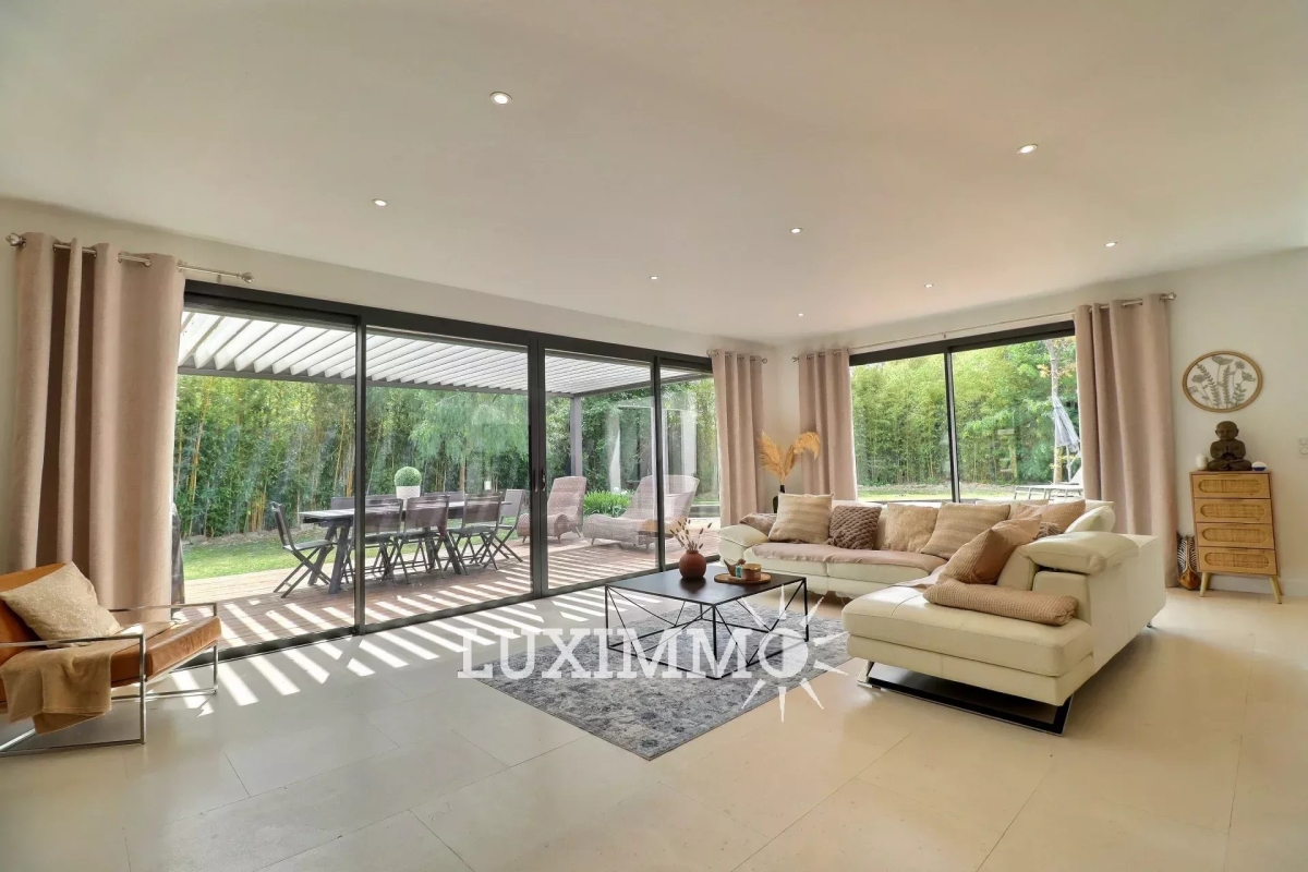 Luxury House for sale in Mougins, 1 890 000 €, Photo 3
