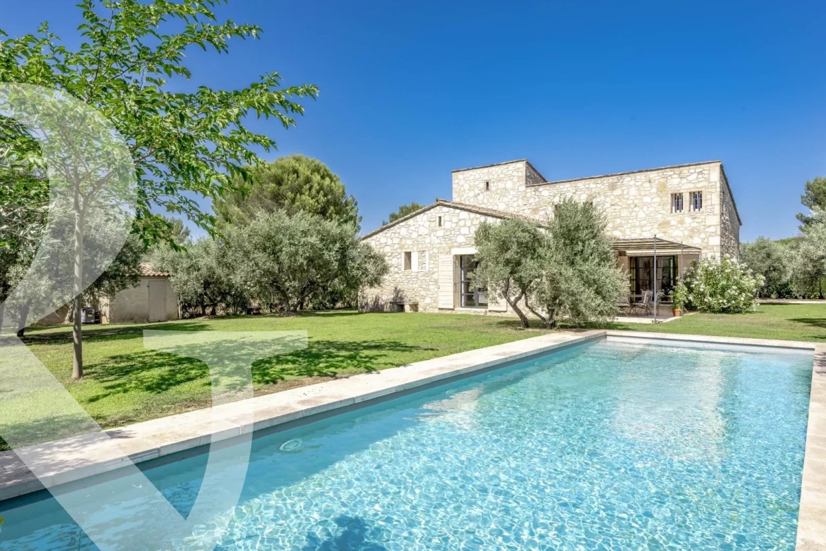 Maison de luxe à vendre à Eygalières, 1 960 000 €, Photo 3