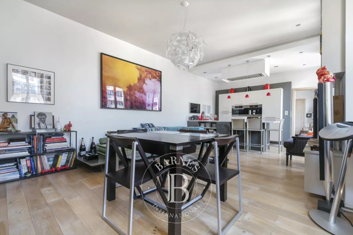 Luxury Apartment for sale in Paris 8ème, 910 000 €, Photo 4