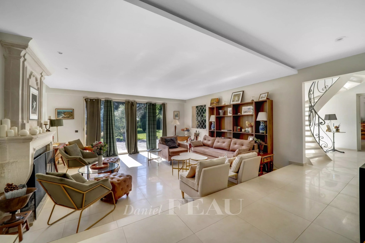 Maison de luxe à vendre à Saint-Nom-la-Bretèche, 1 690 000 €, Photo 5