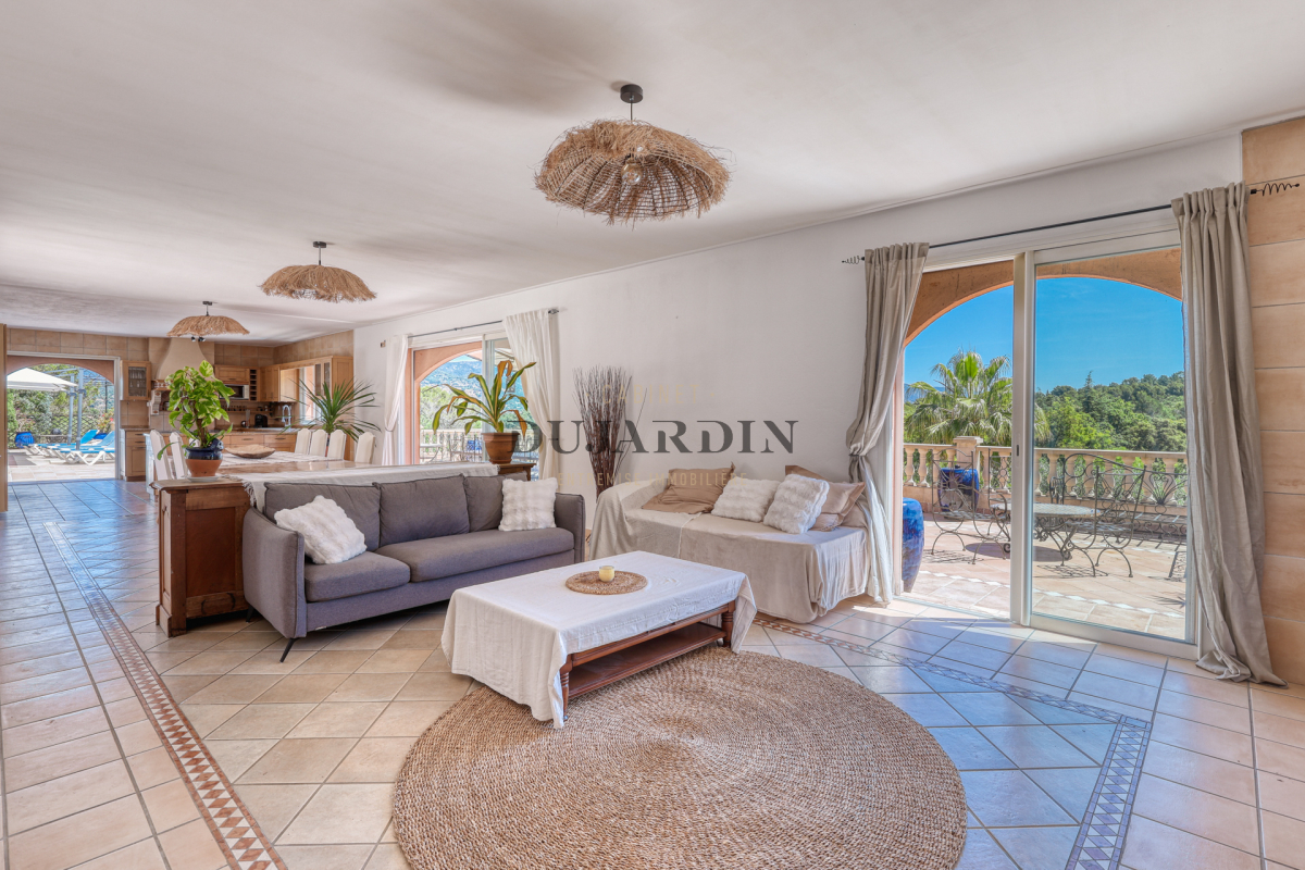 Maison de luxe à vendre à Bormes-les-Mimosas, 1 290 000 €, Photo 7