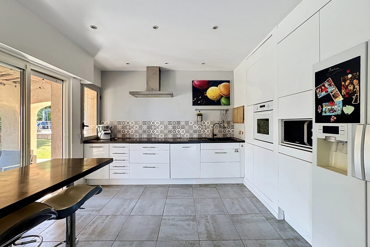 Maison de luxe à vendre à Antibes, 1 490 000 €, Photo 7