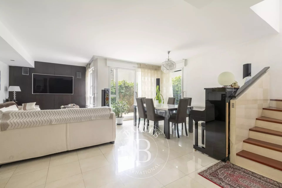 Maison de luxe à vendre à Paris 15ème, 1 957 000 €, Photo 1