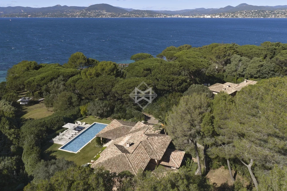 Luxury House for sale in Saint-Tropez, 27 000 000 €, Photo 1