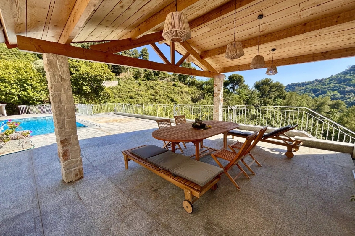 Maison de luxe à vendre à Menton, 998 000 €, Photo 2