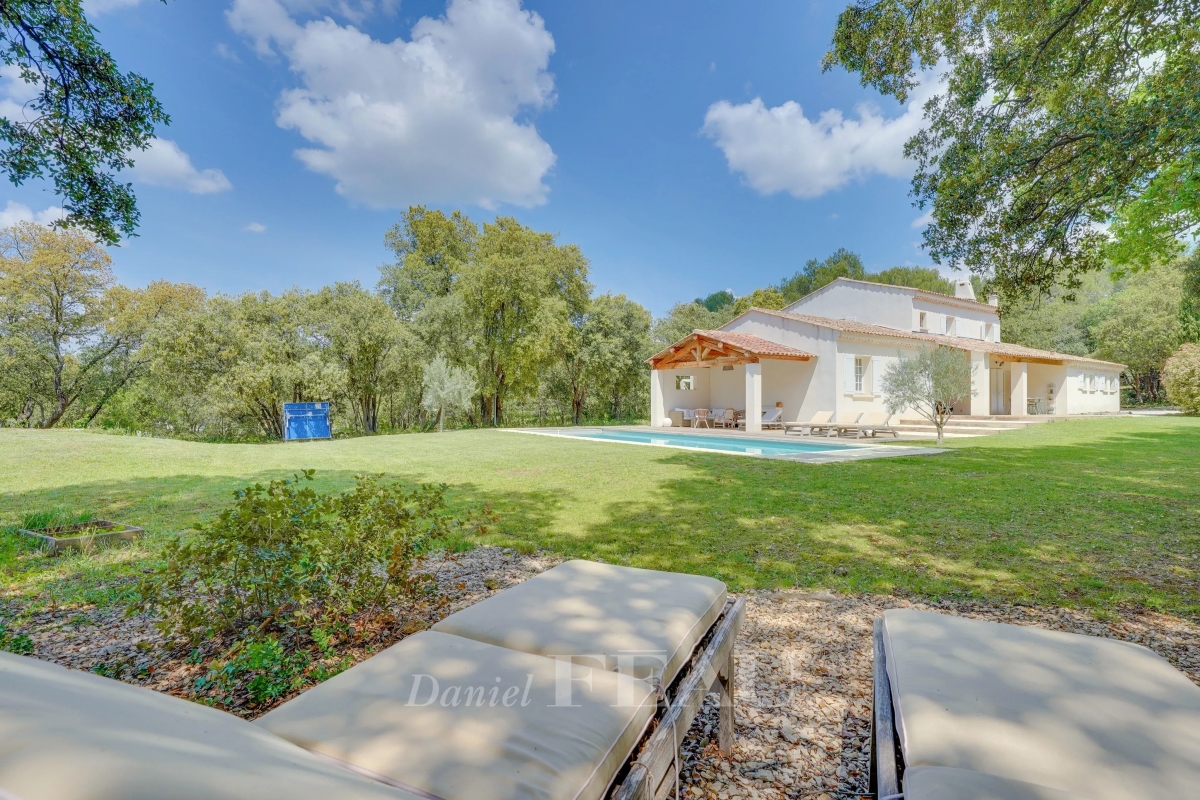 Maison de luxe à vendre à Aix-en-Provence, 1 050 000 €, Photo 2