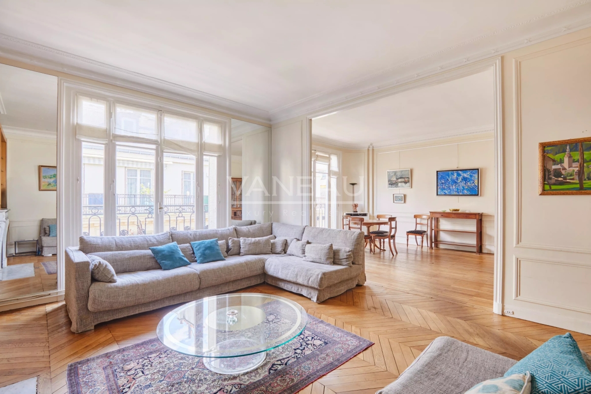 Luxury Apartment for sale in Paris 16Ème, 1 980 000 €, Photo 2