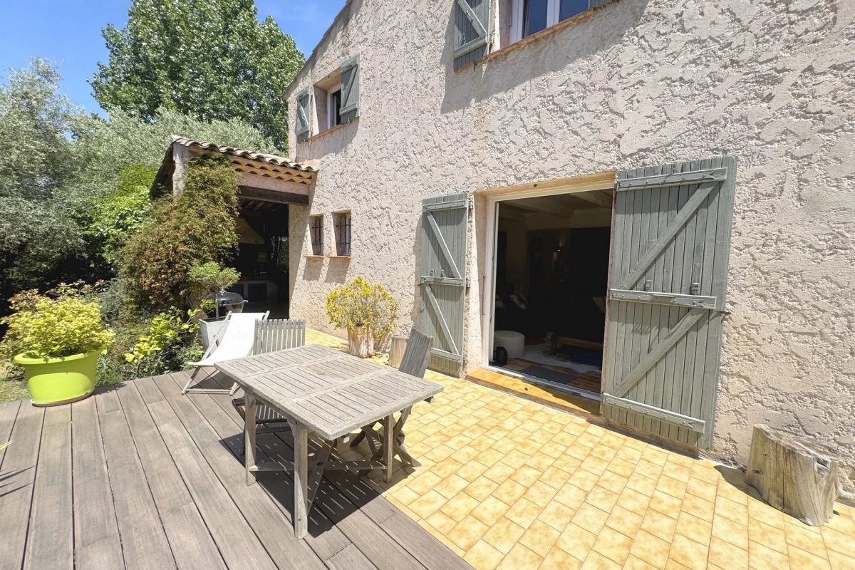 Maison de luxe à vendre à Vence, 798 000 €, Photo 2