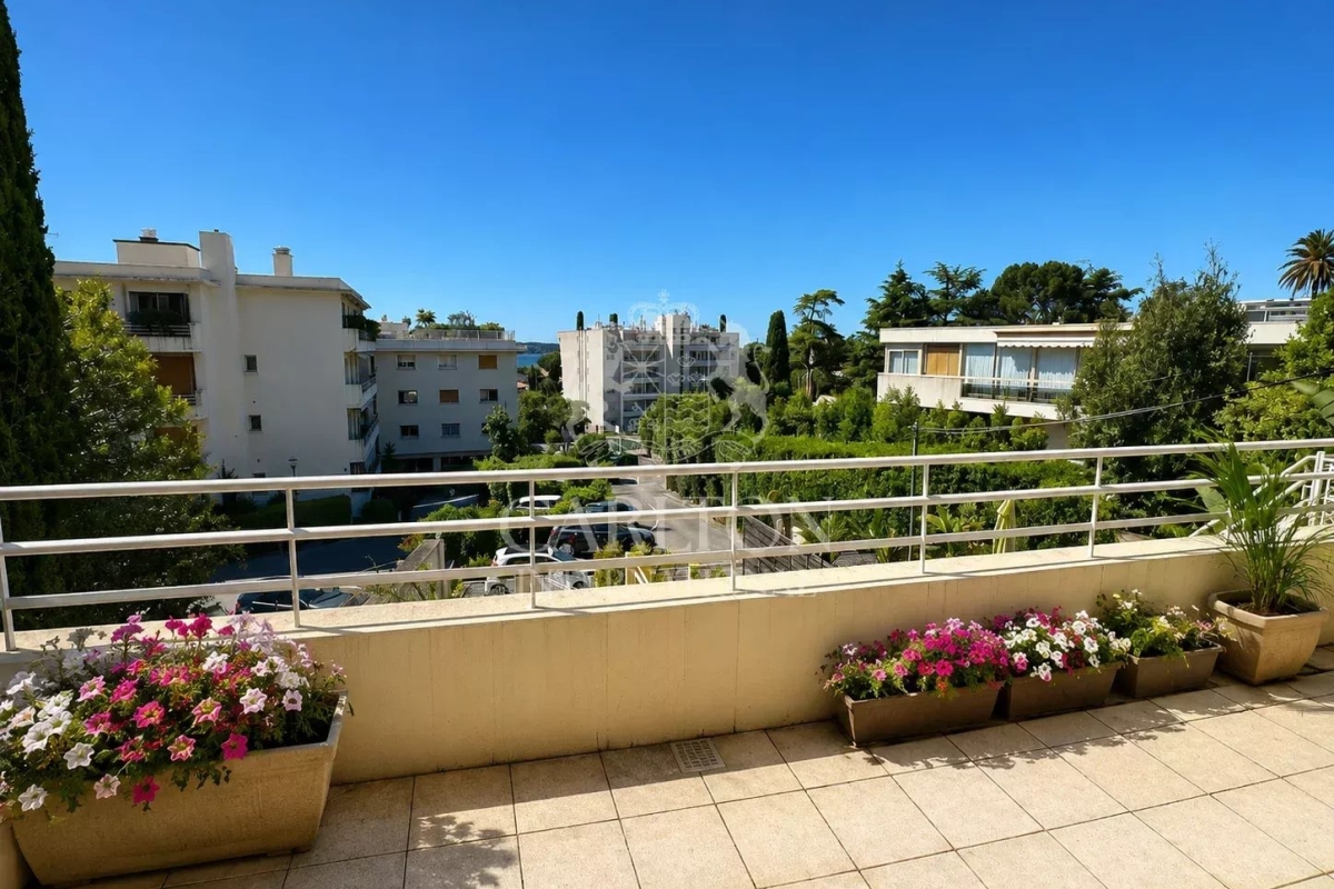 Appartement de luxe à vendre à Cannes, 1 100 000 €, Photo 2