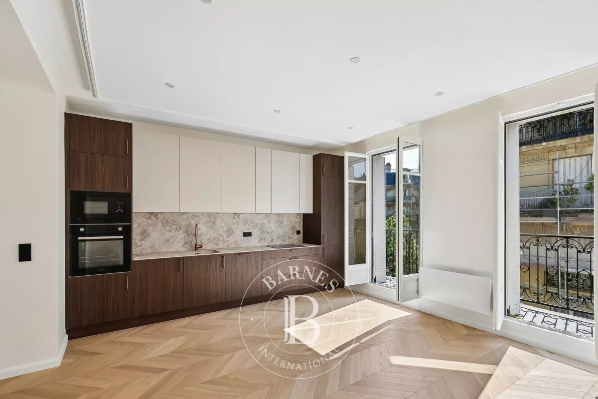 Luxury Apartment for sale in Paris 6ème, 825 000 €, Photo 4