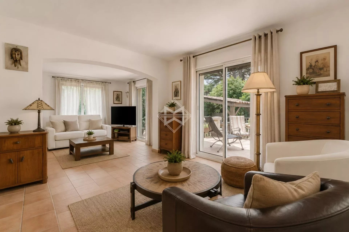 Luxury House for sale in Sainte-Maxime, 950 000 €, Photo 4