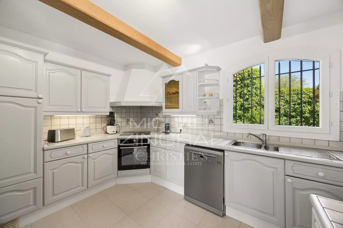 Maison de luxe à vendre à Tourrettes-sur-Loup, 1 190 000 €, Photo 7