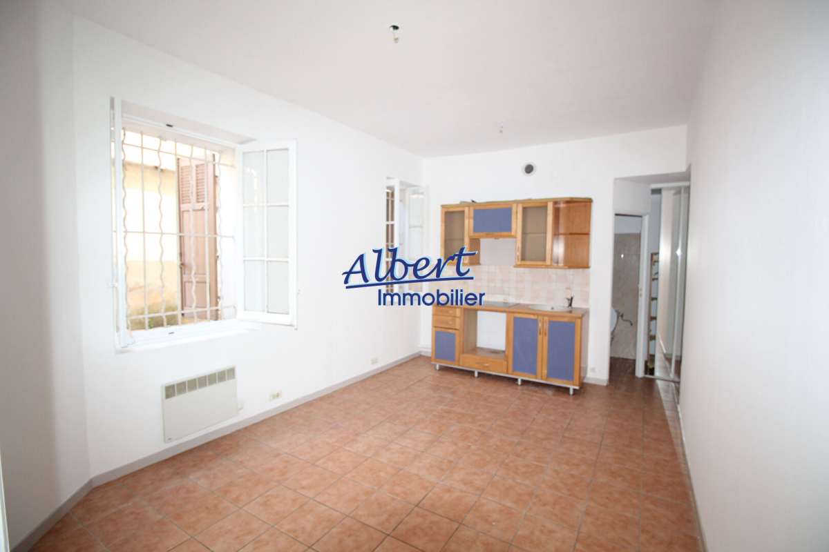 Appartement de luxe à vendre à Toulon, 88 000 €, Photo 1