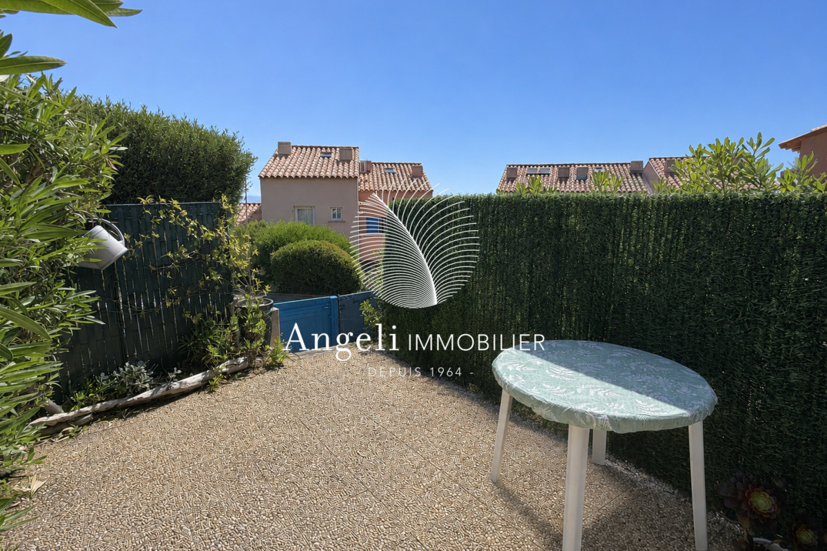Appartement de luxe à vendre à Saint-Aygulf, 189 000 €, Photo 3