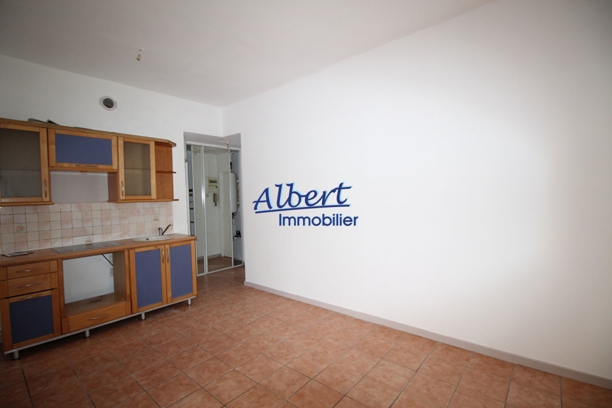 Appartement de luxe à vendre à Toulon, 88 000 €, Photo 3