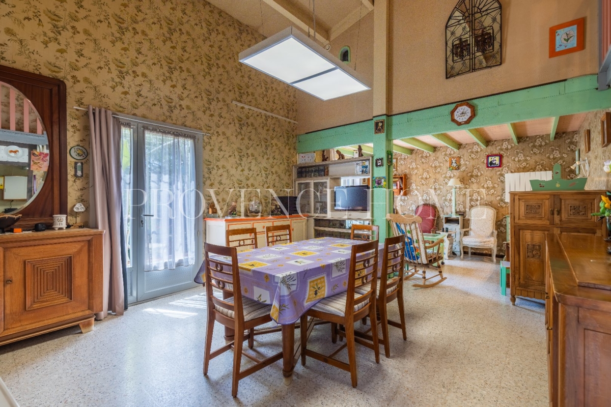 Maison de luxe à vendre à Robion, 290 000 €, Photo 4