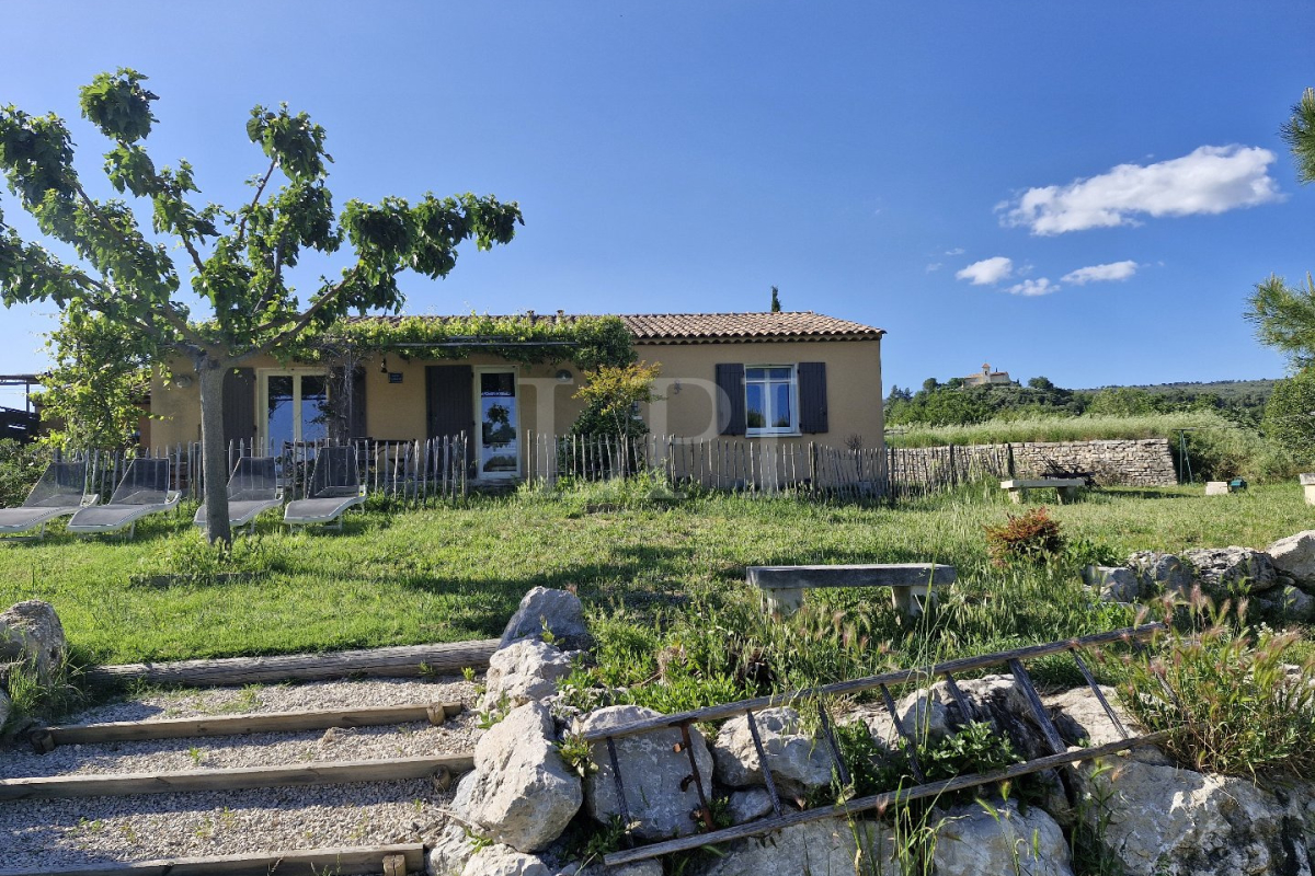 Maison de luxe à vendre à Saint Saturnin les Apt, 399 000 €, Photo 1