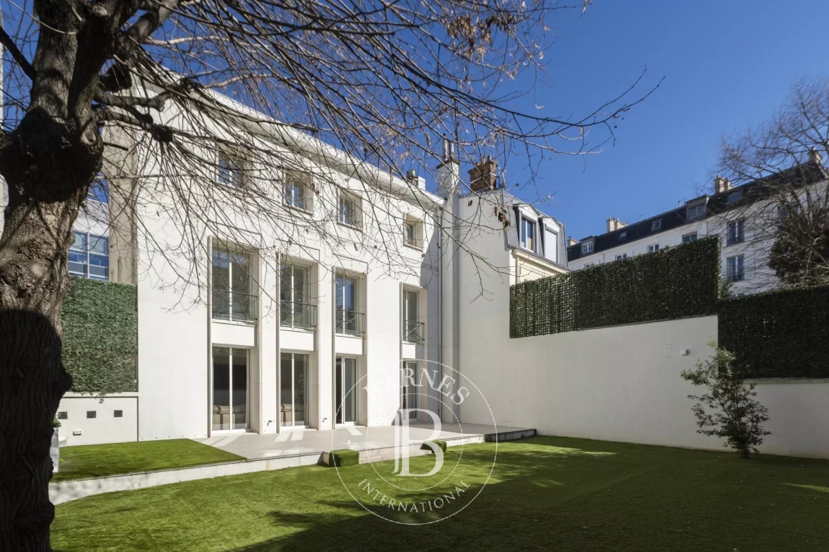 Maison de luxe à vendre à Neuilly-sur-Seine, 9 900 000 €, Photo 1
