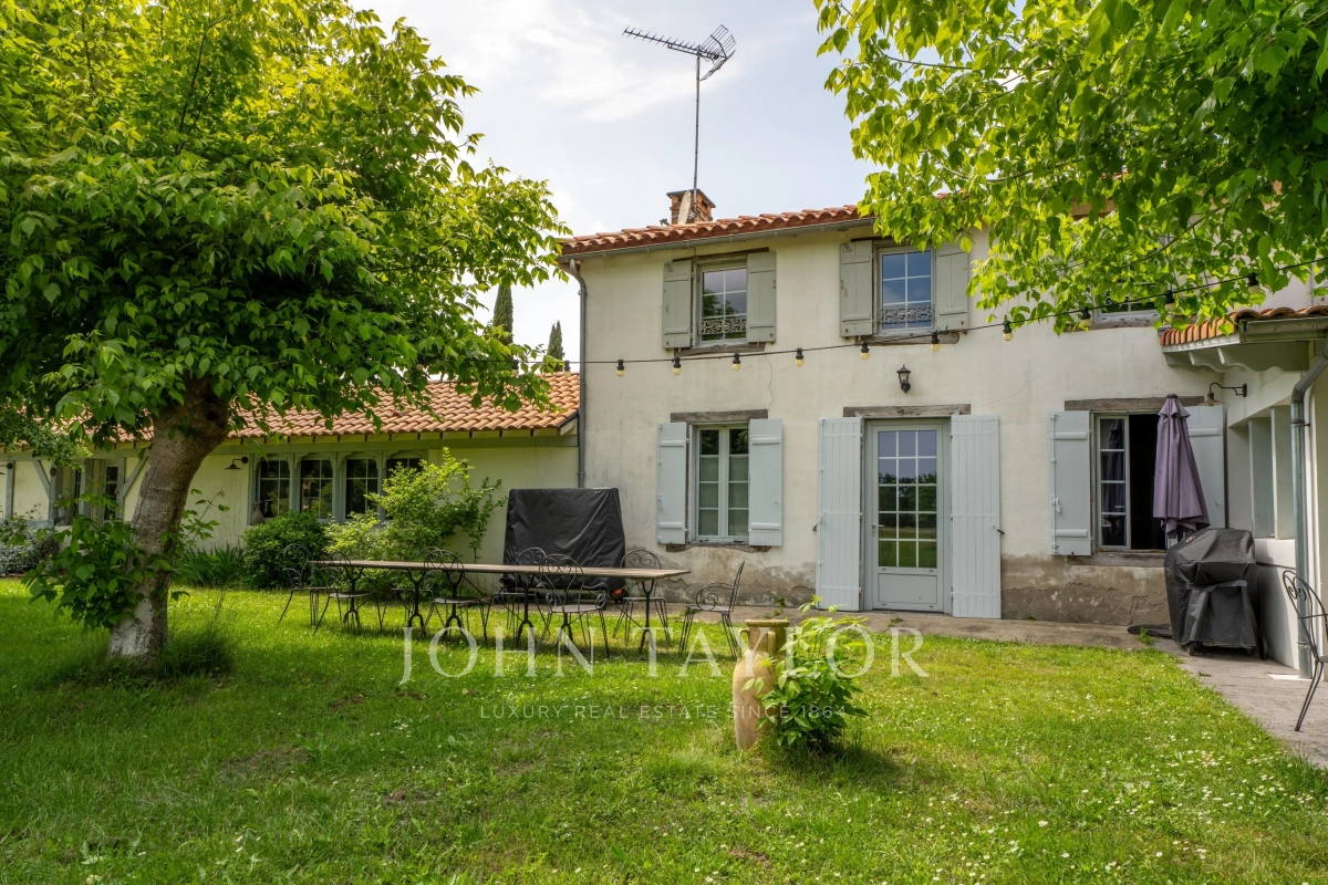 Maison de luxe à vendre à Parentis-en-Born, 999 000 €, Photo 1