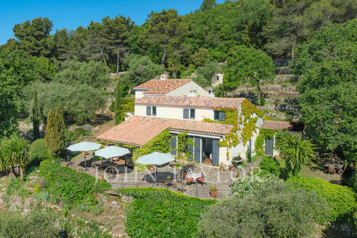 Luxury House for sale in Grasse, 1 299 000 €, Photo 1