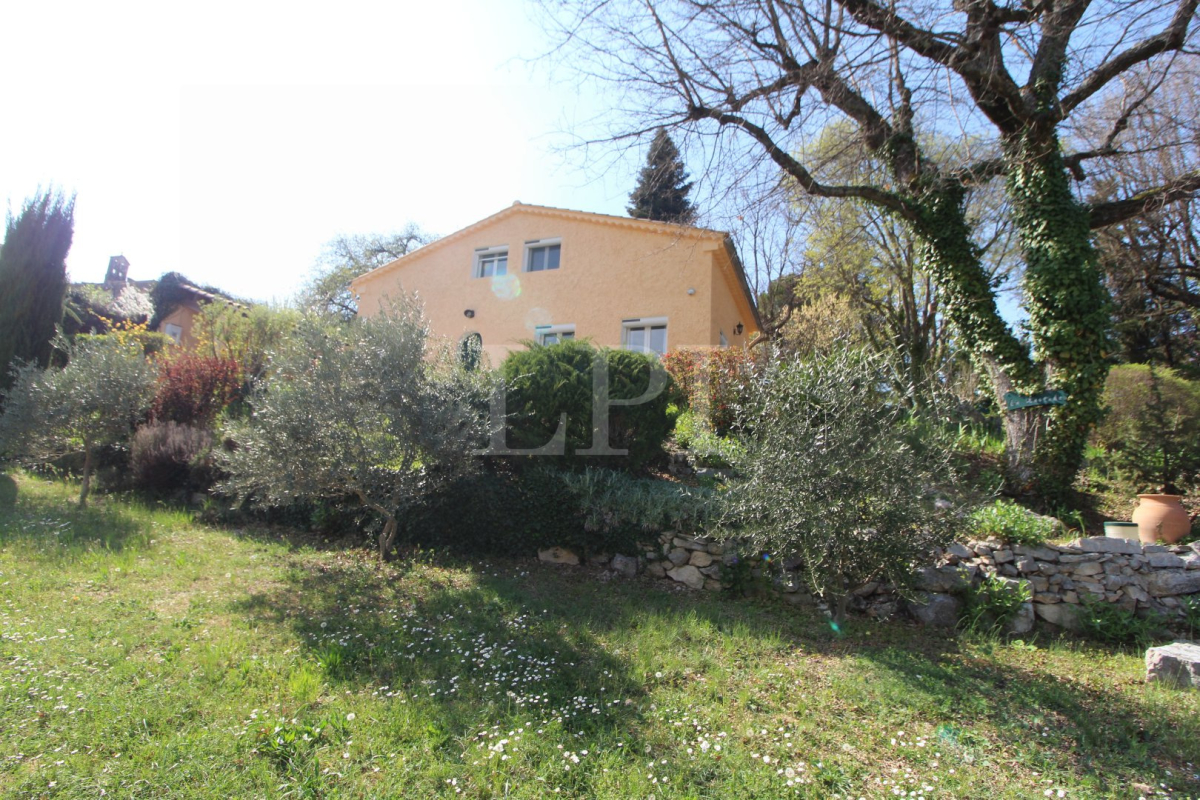 Maison de luxe à vendre à Saint-Martin-de-Castillon, 334 000 €, Photo 2