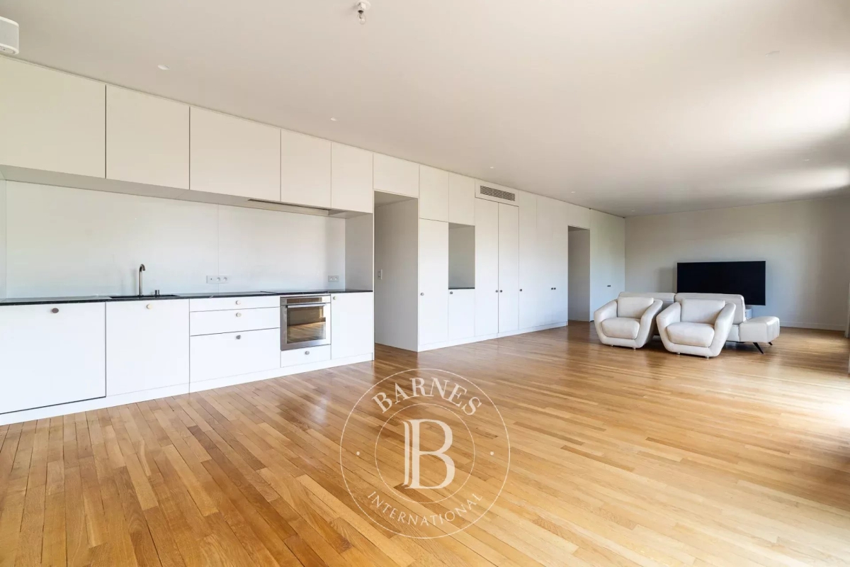 Appartement de luxe à vendre à Neuilly-sur-Seine, 1 130 000 €, Photo 2