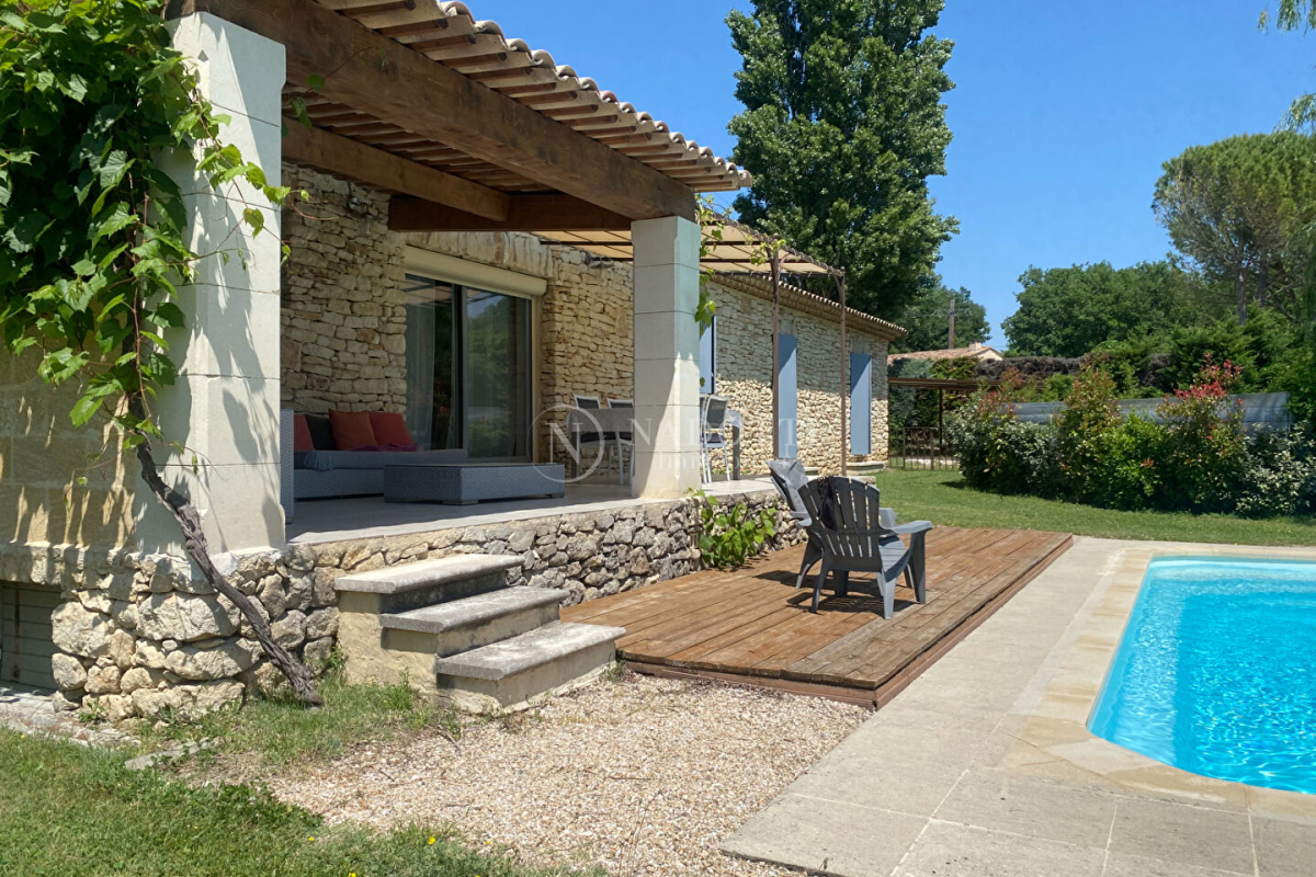 Maison de luxe à vendre à Gordes, 735 000 €, Photo 3
