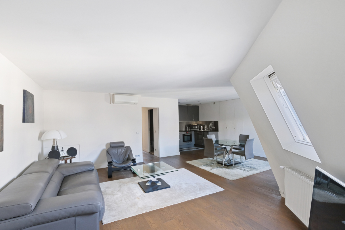 Luxury Apartment for sale in Paris 8ème, 995 000 €, Photo 3