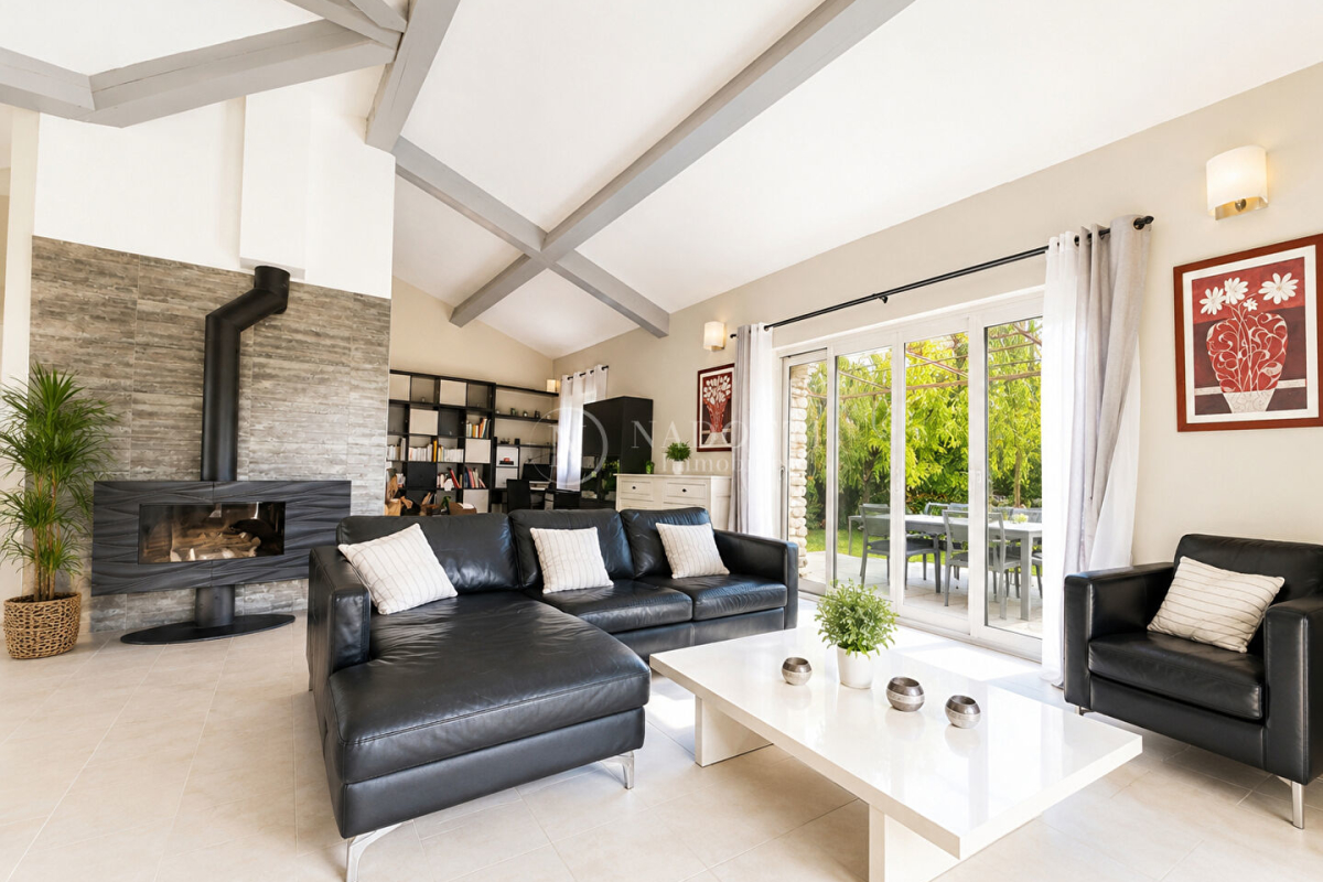 Maison de luxe à vendre à Gordes, 735 000 €, Photo 4