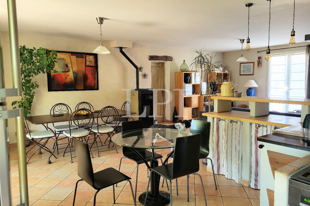 Maison de luxe à vendre à Saint Saturnin les Apt, 399 000 €, Photo 5