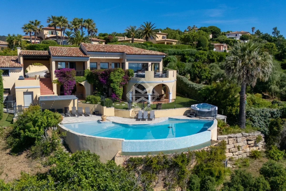 Maison de luxe à vendre à Sainte-Maxime, 2 490 000 €, Photo 2