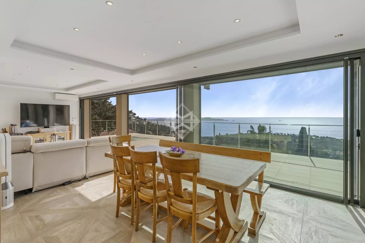 Maison de luxe à vendre à Carqueiranne, 1 995 000 €, Photo 4